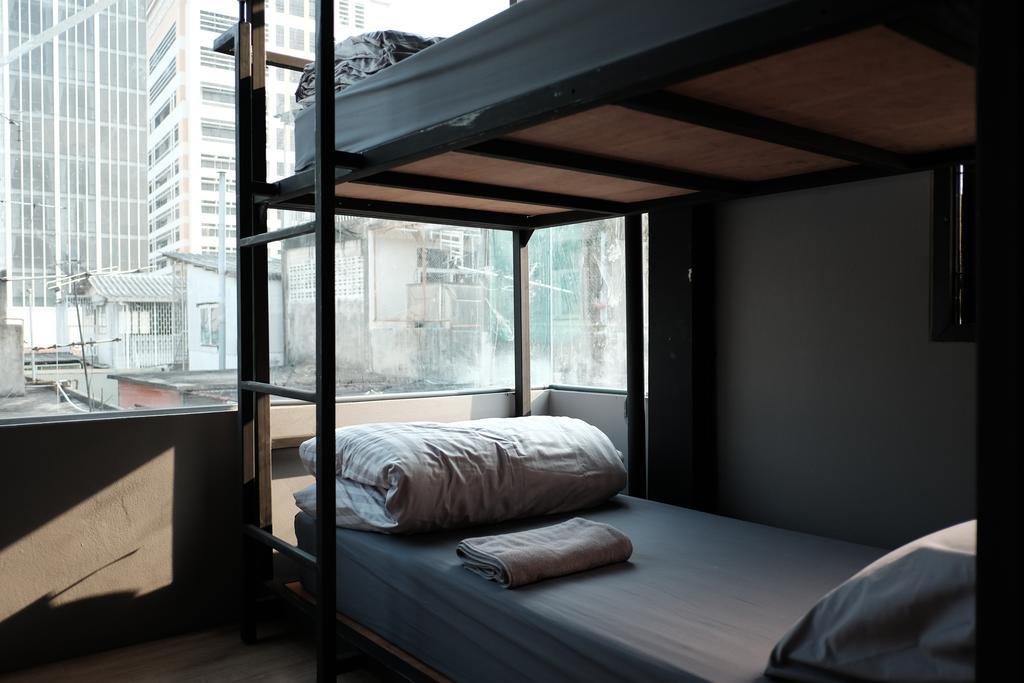 Nap@Pan Hostel Silom Банкок Екстериор снимка