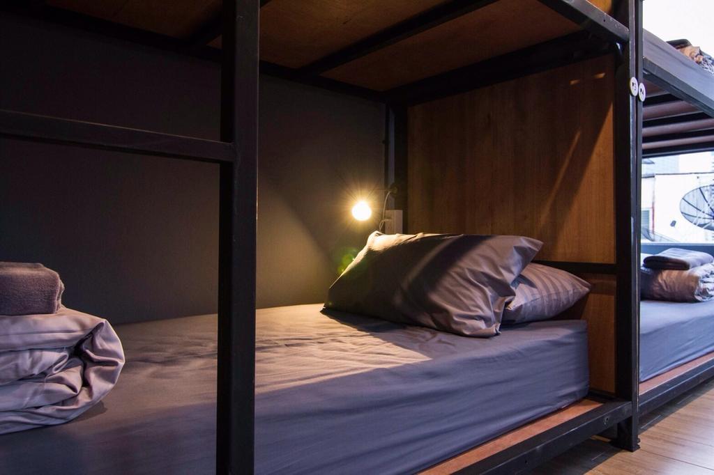 Nap@Pan Hostel Silom Банкок Екстериор снимка