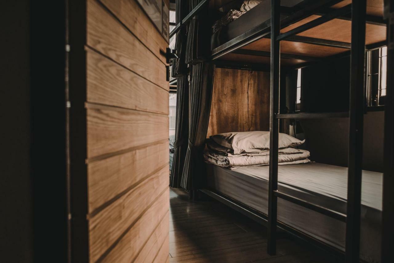Nap@Pan Hostel Silom Банкок Екстериор снимка